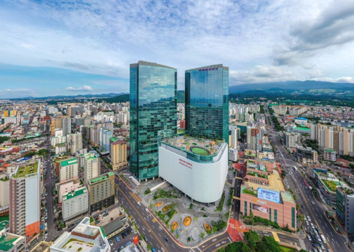 롯데관광개발, 1조 결손금 절반 축소 추진…제주 드림타워 카지노 성장 기반 주주환원 강화